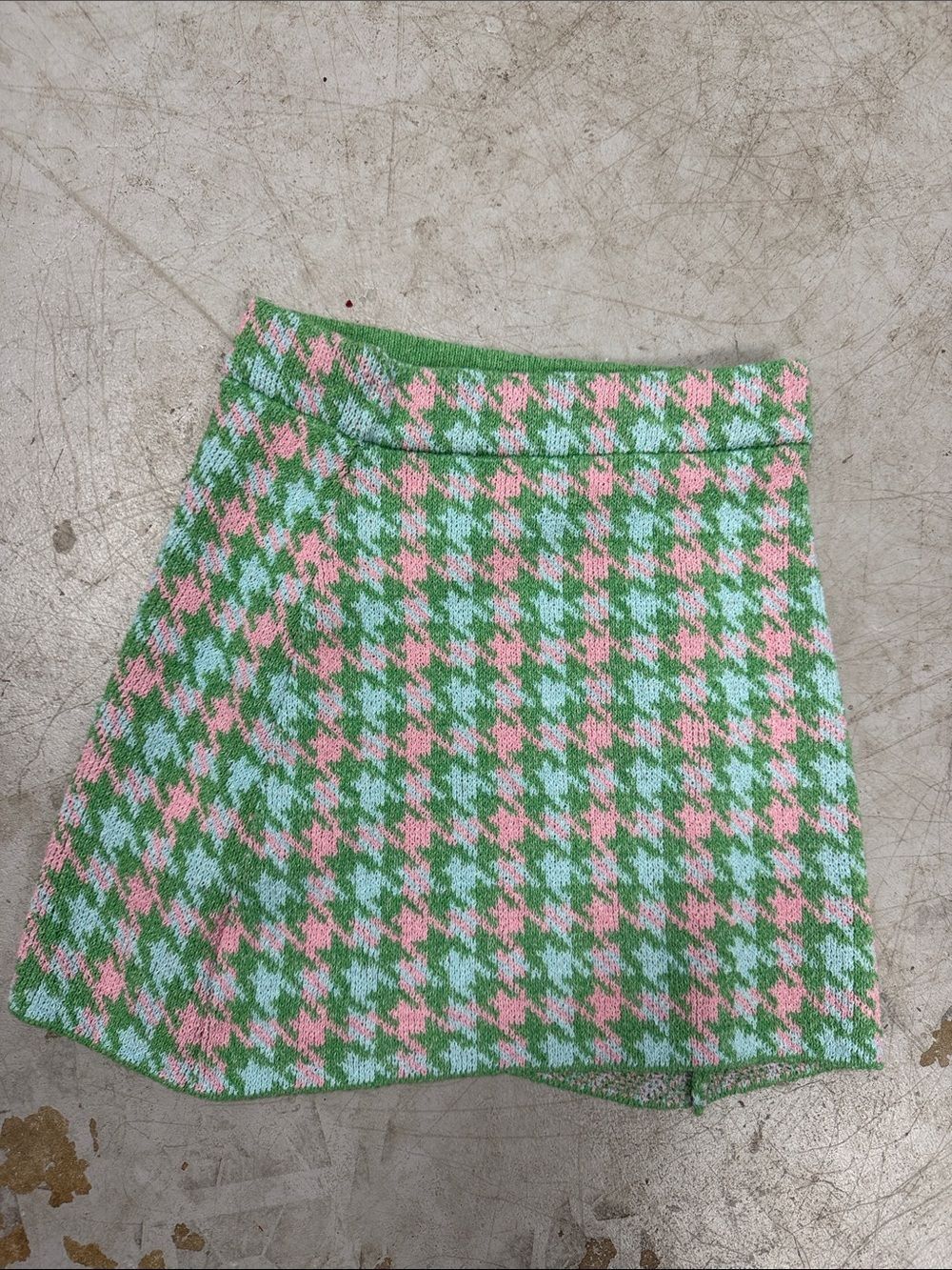 Green & Pink Houndstooth Knit Mini Skirt ZARA Size Small Never Worn Skirt